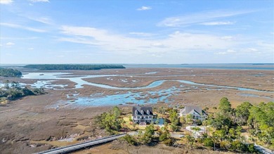 Enjoy the sanctuary & security of a private island with only 4 - photo 4