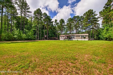 Escape to your own private outdoor paradise with this 3-bedroom - photo 9