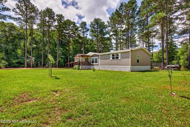 Escape to your own private outdoor paradise with this 3-bedroom - photo 10