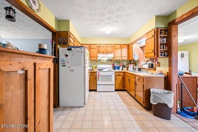Welcome to this property, which includes 439 and 447 Rogerston - photo 36