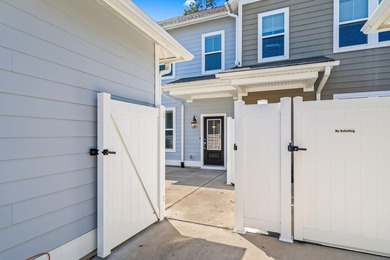 Welcome to Belle Harbor Townhomes! This beautifully maintained - photo 38