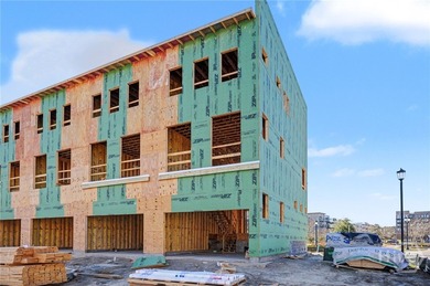 Experience an exceptional opportunity to live and play in - photo 4