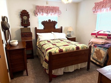 Spacious WATERFRONT home on two DEEP WATER lots! Upon entering - photo 19