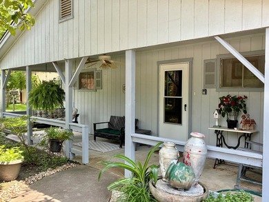 Spacious WATERFRONT home on two DEEP WATER lots! Upon entering - photo 21