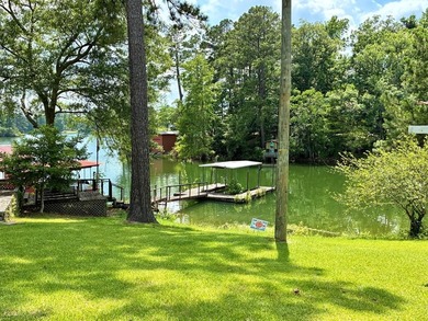 Spacious WATERFRONT home on two DEEP WATER lots! Upon entering - photo 25
