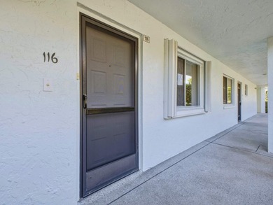 Great 1.444 sf unit on first floor 2/2 plus a bonus room, that - photo 26