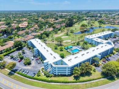 Great 1.444 sf unit on first floor 2/2 plus a bonus room, that - photo 43