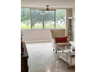 Great 1.444 sf unit on first floor 2/2 plus a bonus room, that - photo 44