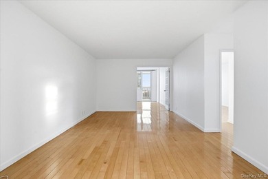 Sun-Filled 1-Bedroom + Office Corner Unit in Forest Hills Bright - photo 10