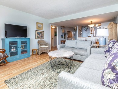 OCEAN FRONT CONDO - SPECTACULAR VIEW!! Located on the north end - photo 4