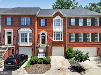 (private lake, pond, coastal) Townhome/Townhouse For Sale in Edgewater Maryland
