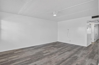 Welcome home! This freshly renovated, 3rd-floor 2-bed, 1.5-bath - photo 7