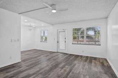 Welcome home! This freshly renovated, 3rd-floor 2-bed, 1.5-bath - photo 9