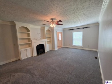 Motivated Seller! One Year Home Warranty! Welcome to 102 Regency - photo 11