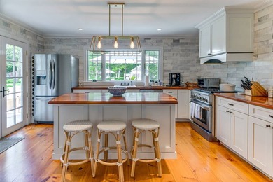 Set on 1.7 acres just minutes from East Hampton Village Main - photo 16