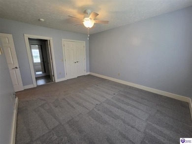 Motivated Seller! One Year Home Warranty! Welcome to 102 Regency - photo 17