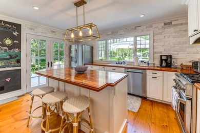 Set on 1.7 acres just minutes from East Hampton Village Main - photo 17