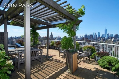 Some apartments stop you the moment you walk in. This is one of - photo 20