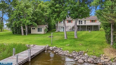 Welcome to your Lake Vermilion retreat! Located on a level lot - photo 1