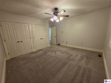 Motivated Seller! One Year Home Warranty! Welcome to 102 Regency - photo 29
