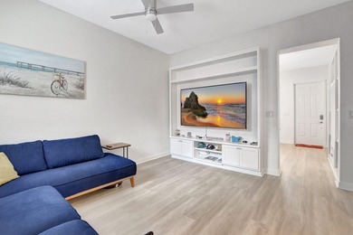 Modern, Move-In Ready Townhome in Central Park - Low HOA, Prime - photo 8