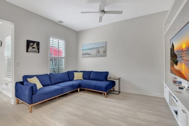 Modern, Move-In Ready Townhome in Central Park - Low HOA, Prime - photo 9