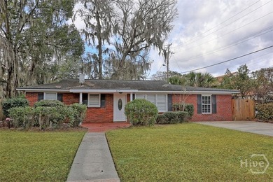 All Brick 3 Bedroom, 2 Full Bath Home located in great and - photo 4