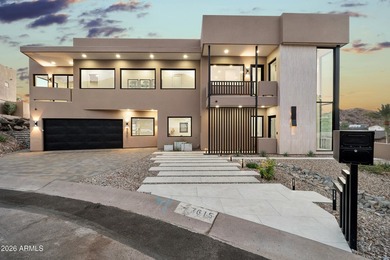 Exceptional New Build in Biltmore Highlands! This architectural - photo 2