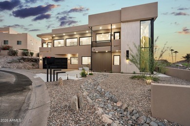 Exceptional New Build in Biltmore Highlands! This architectural - photo 3