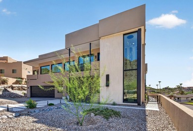 Exceptional New Build in Biltmore Highlands! This architectural - photo 4