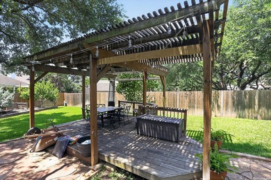 Beautifully maintained single-story home offering 2,400 sq. ft - photo 34