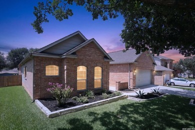 Beautifully maintained single-story home offering 2,400 sq. ft - photo 37