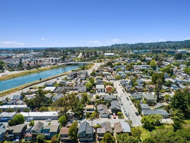 Peaceful, tucked away townhome just minutes from the Santa Cruz - photo 3