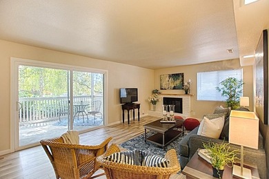 Peaceful, tucked away townhome just minutes from the Santa Cruz - photo 7