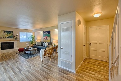Peaceful, tucked away townhome just minutes from the Santa Cruz - photo 8