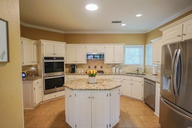 Elegant Cliffwood Estates Retreat With Extra Lot & Exclusive - photo 21