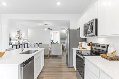The Givens is a beautifully designed two-story home that blends - photo 2