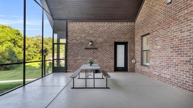 Stunning, Custom built, sprawling one-Level FULL brick & stone - photo 36