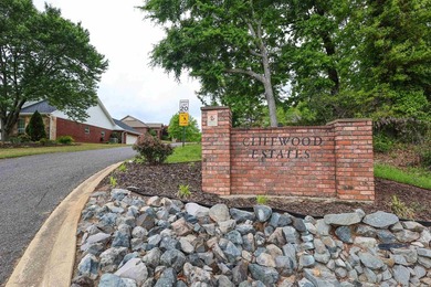 Elegant Cliffwood Estates Retreat With Extra Lot & Exclusive - photo 46