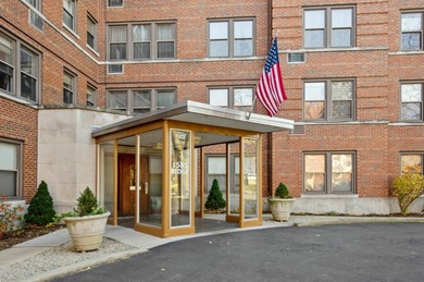 Lake Michigan - Cook County Condo Active Under Contract in Evanston Illinois