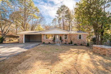 Lake Hamilton Home For Sale in Hot Springs Arkansas