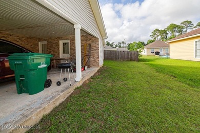 Nice 3b/2b home with a big, fenced backyard. Great floor plan - photo 4
