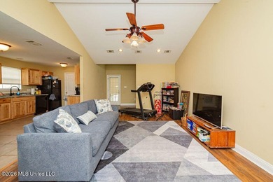 Nice 3b/2b home with a big, fenced backyard. Great floor plan - photo 5