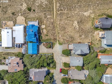 True beachfront in Manzanita, on one of the Oregon coast's most - photo 7