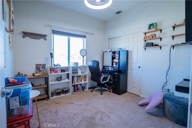 Welcome to 1317 W Shelton Way, a beautiful two-story home - photo 31