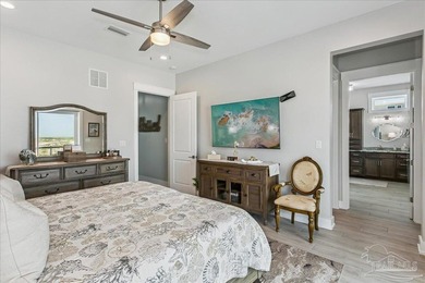 Sweeping, unobstructed views, as far as the eye can see, of the - photo 31
