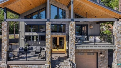 Stunning new build with all the upgrades! VIEWS,VIEWS,VIEWS!!! - photo 2