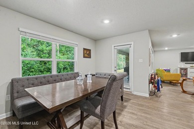 Welcome home to this stunning modern residence designed for - photo 11
