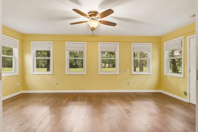 PRICED BELOW APPRAISAL!!! Beautiful, well-kept, 3br 2ba 1-story - photo 12