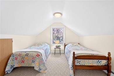 Wake up to sparkling water views, launch your kayak from the - photo 21